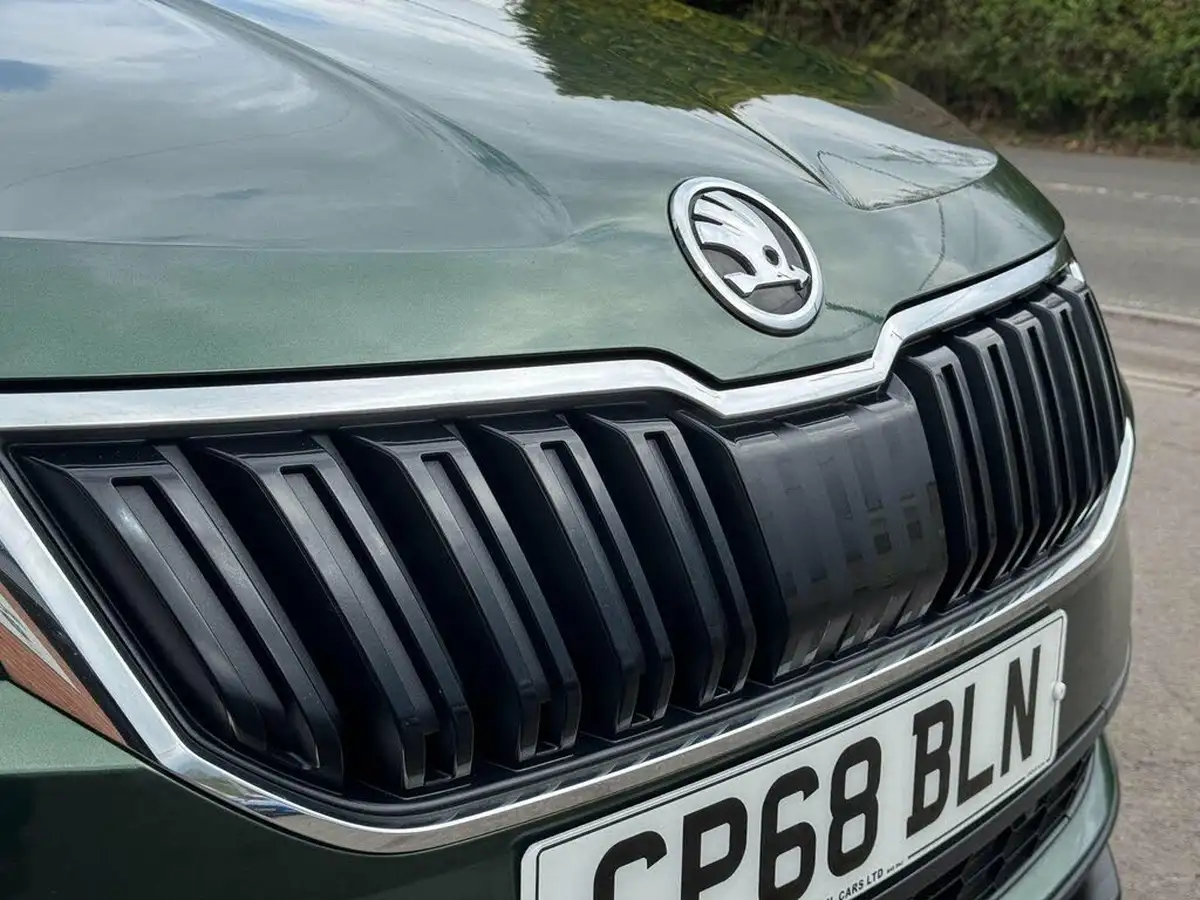 2018-skoda-karoq-16tdi-se-l-scr-1596cc-dsg-big-59