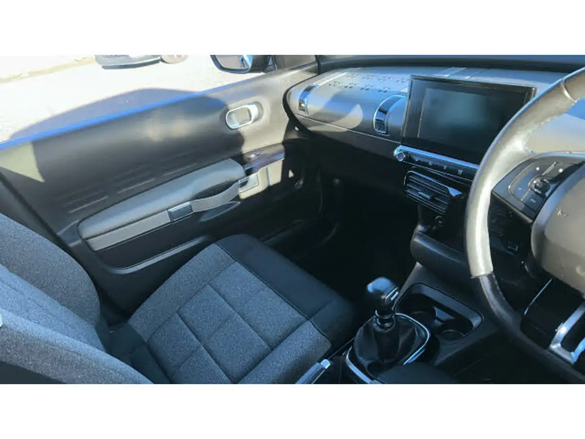 2019-citroen-c4-cactus-12-puretech-flair-110ps-big-13