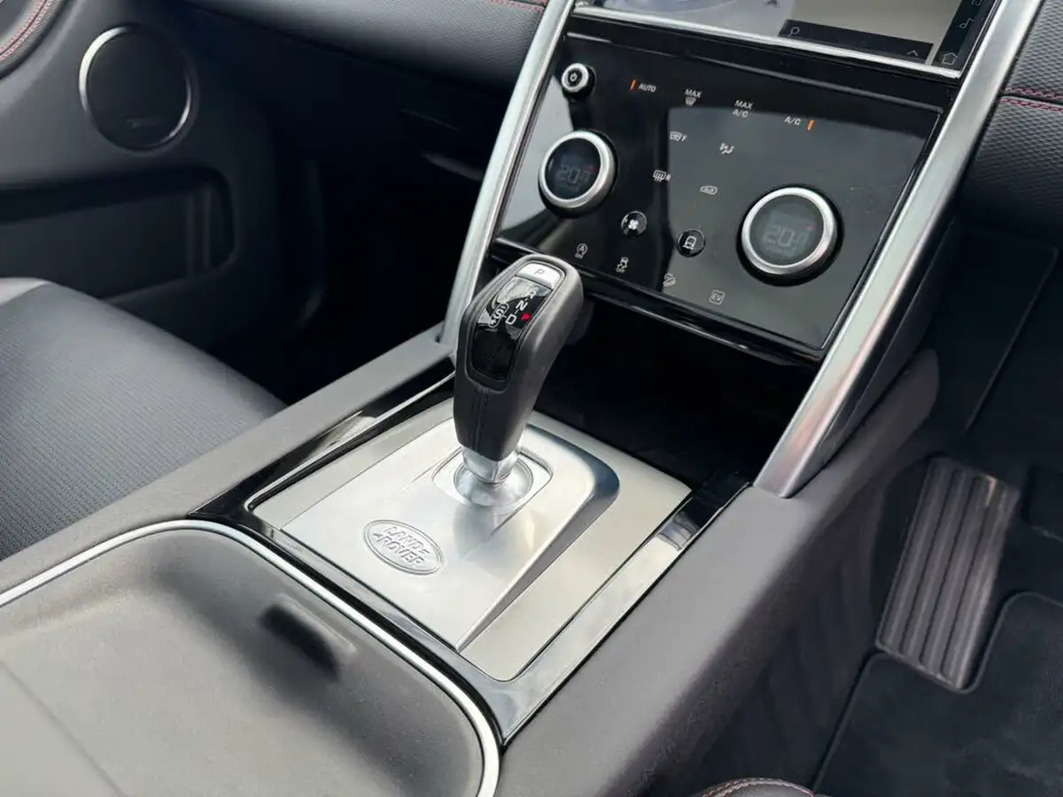 2022-land-rover-discovery-sport-15-p300e-r-dynamic-se-big-13