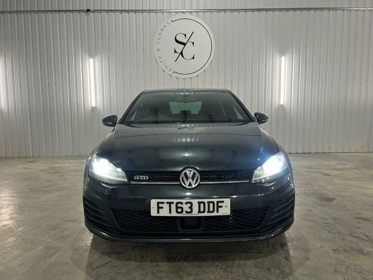 2013-volkswagen-golf-20tdi-gtd-5d-big-6