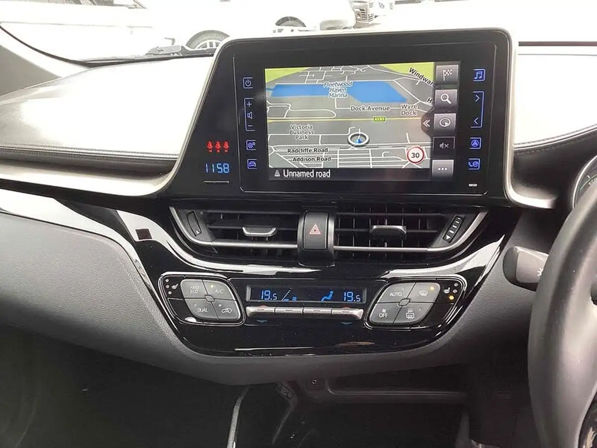 2019-toyota-c-hr-18-vvt-i-dynamic-big-14