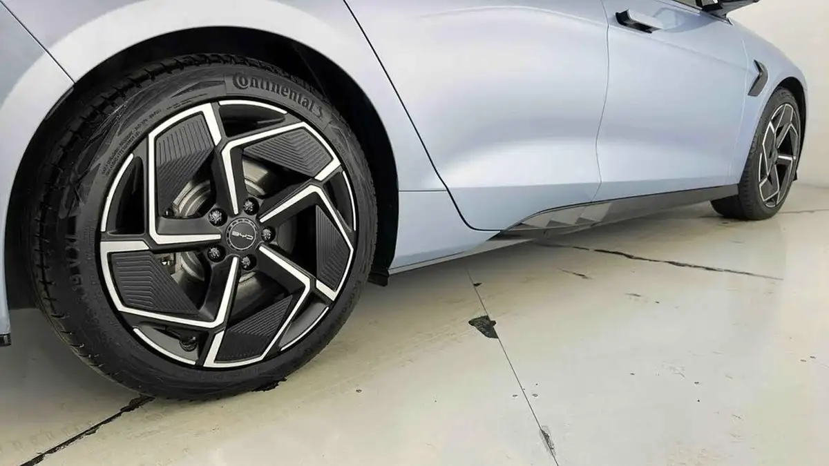2024-byd-seal-e-excellence-big-29