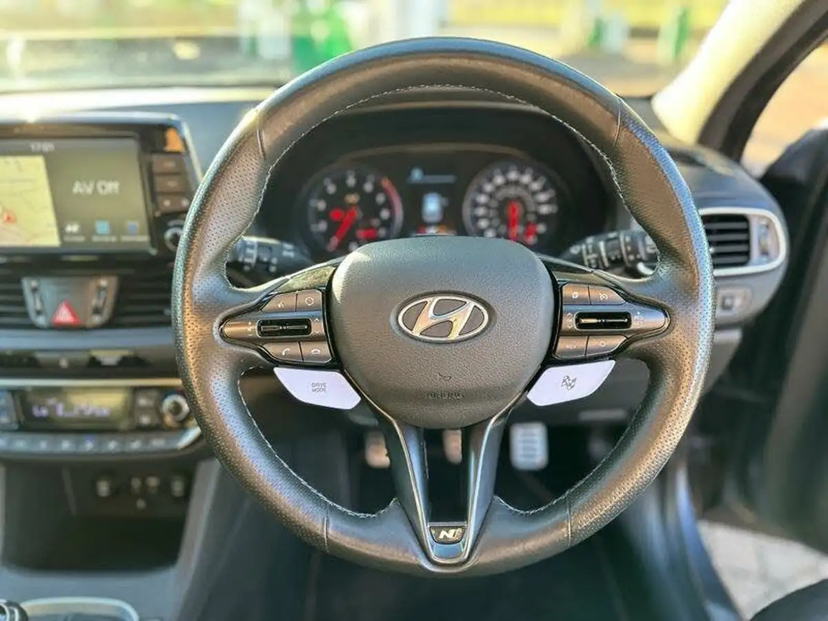 2018-hyundai-i30-n-20-t-gdi-n-performance-big-28
