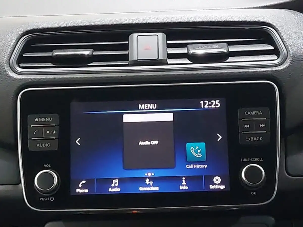 2023-nissan-leaf-e-acenta-39kwh-big-9