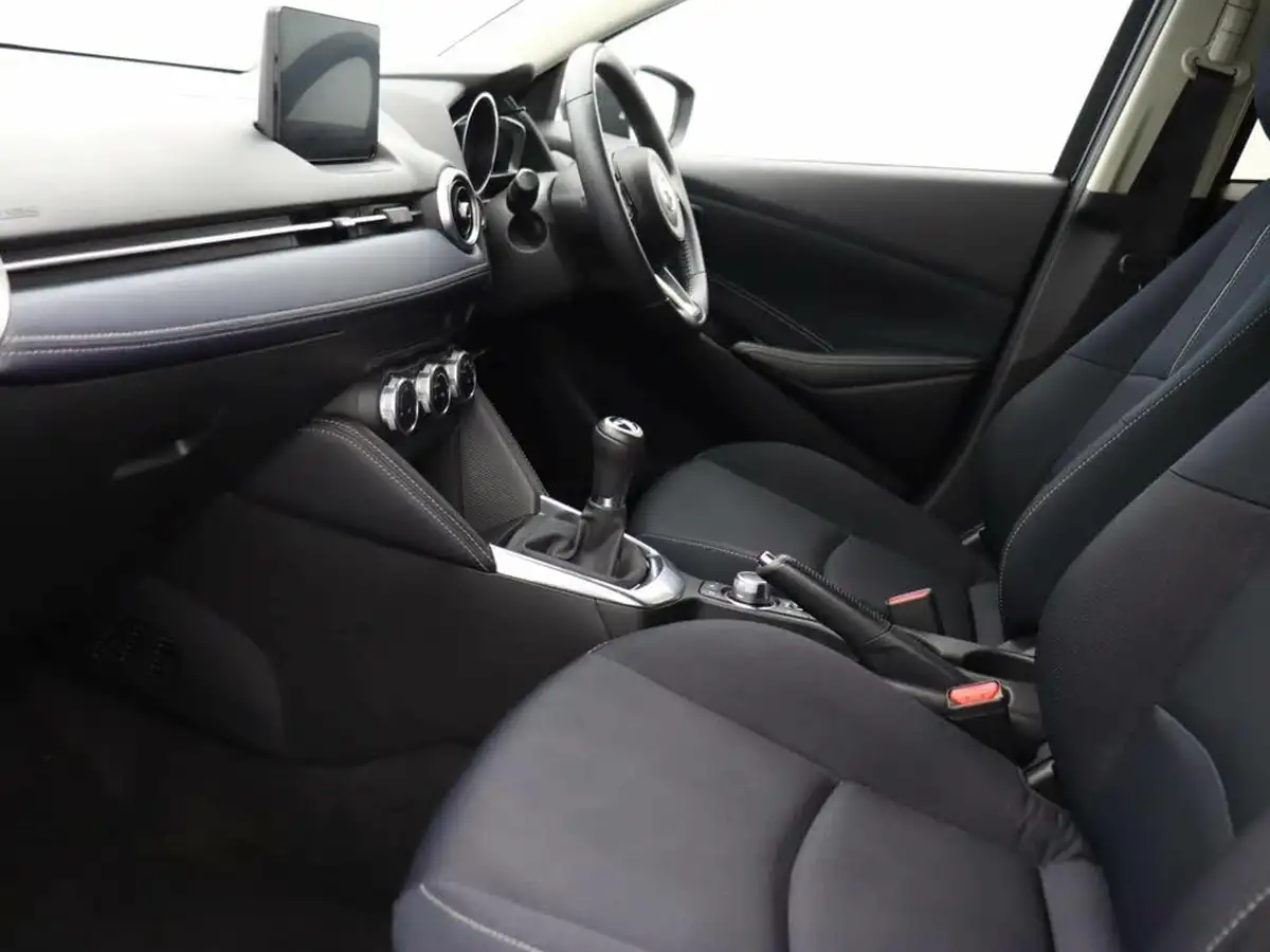 2022-mazda-mazda2-15-e-skyactiv-g-sport-big-21