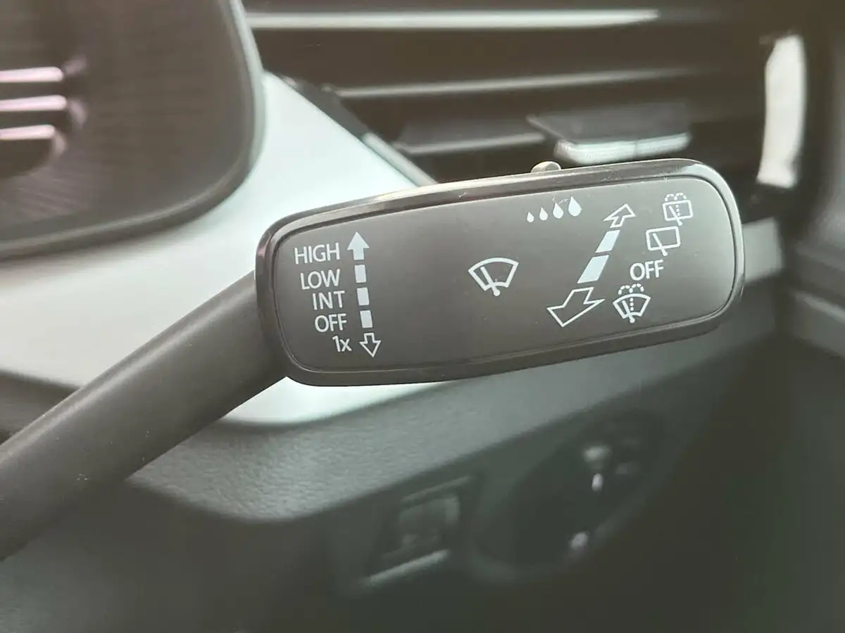2021-skoda-kamiq-10-tsi-se-l-109ps-dsg-big-49