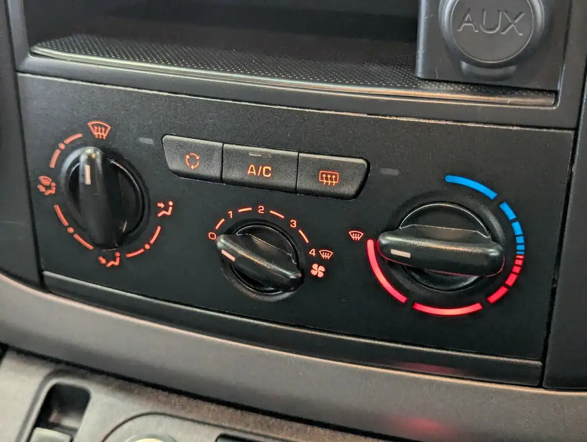 2018-citroen-berlingo-16bluehdi-multispace-feel-100ps-big-23