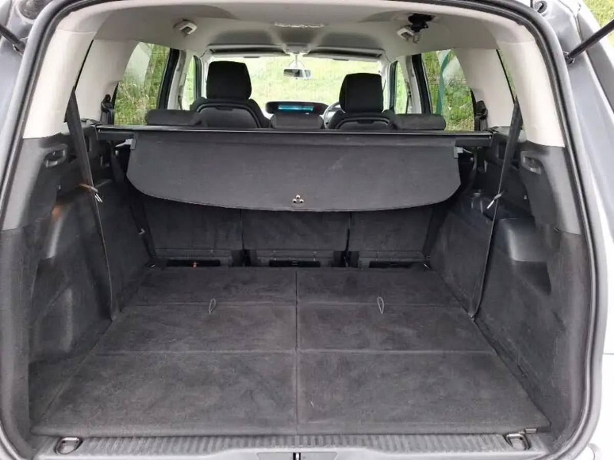 2019-citroen-grand-c4-spacetourer-15bluehdi-feel-big-7