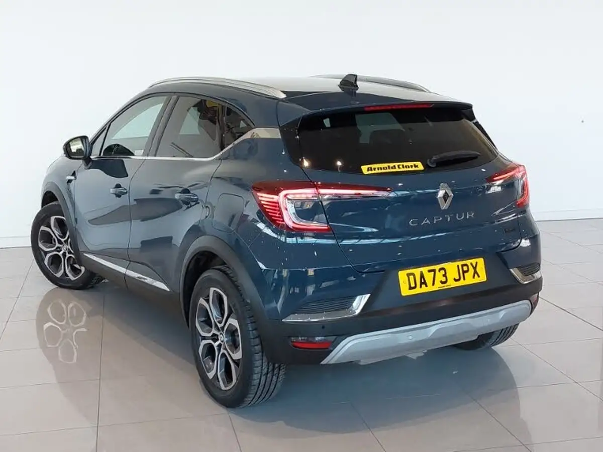 2023-renault-captur-16-techno-160ps-plug-in-big-1