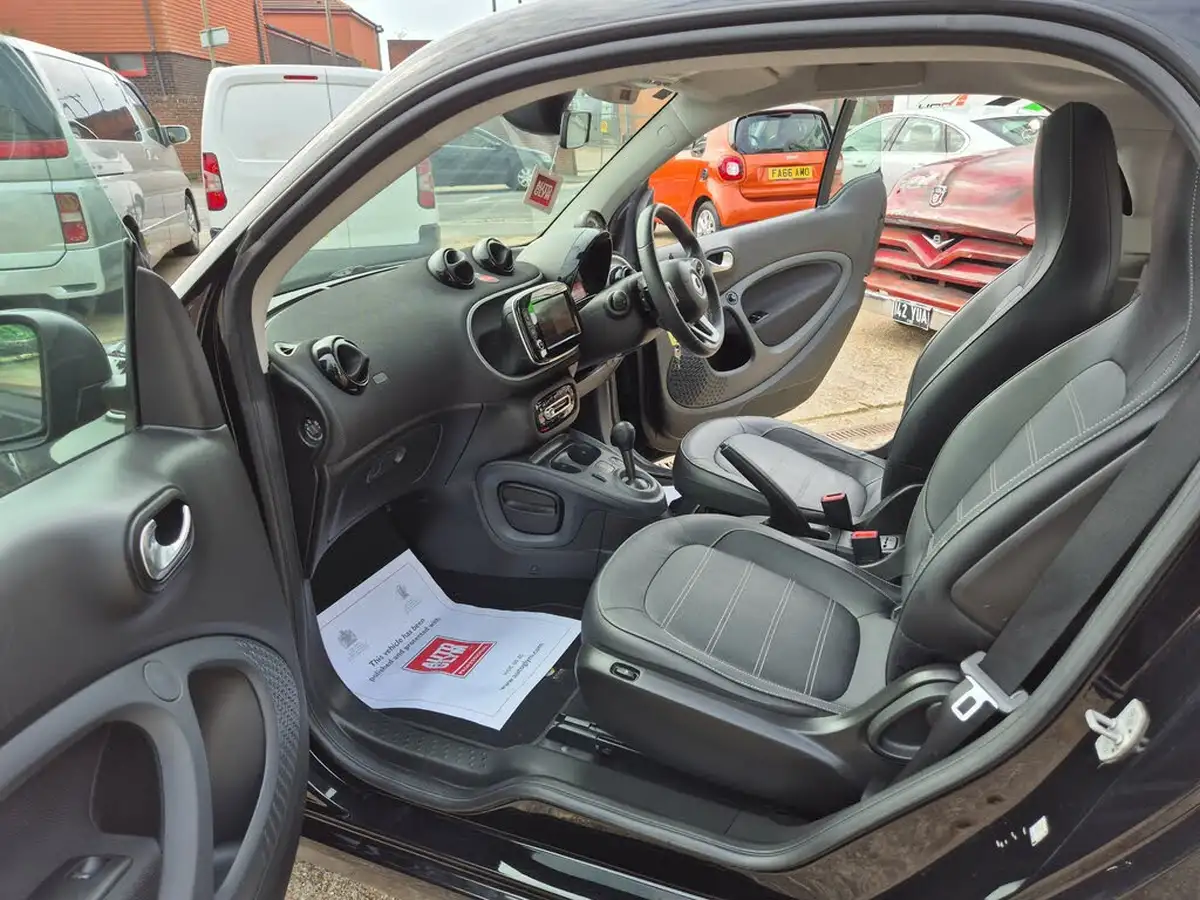 2018-smart-fortwo-09-prime-sport-premium-ss-coupe-twinamic-big-12