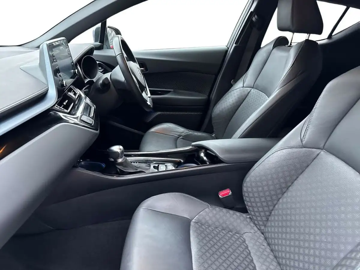 2021-toyota-c-hr-18-vvt-i-design-big-9