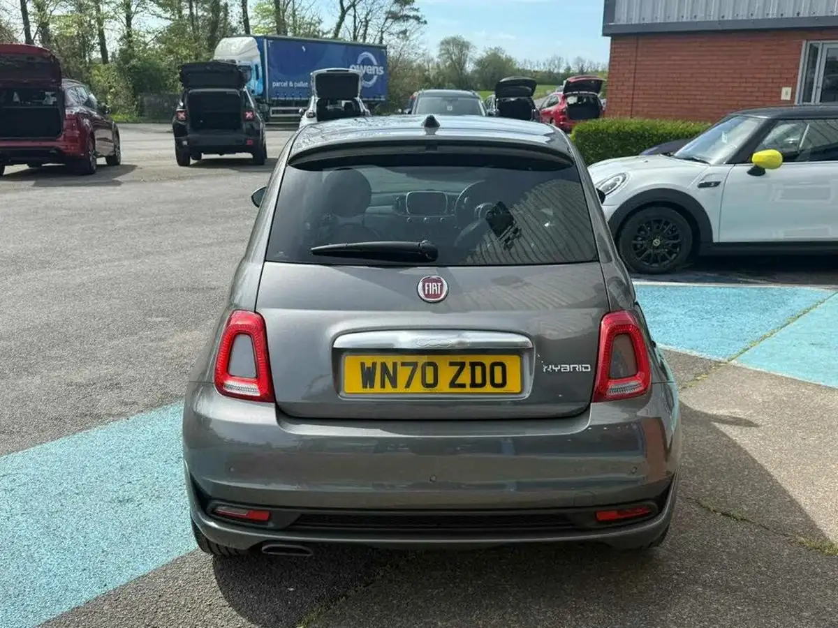 2020-fiat-500-10-rockstar-big-11
