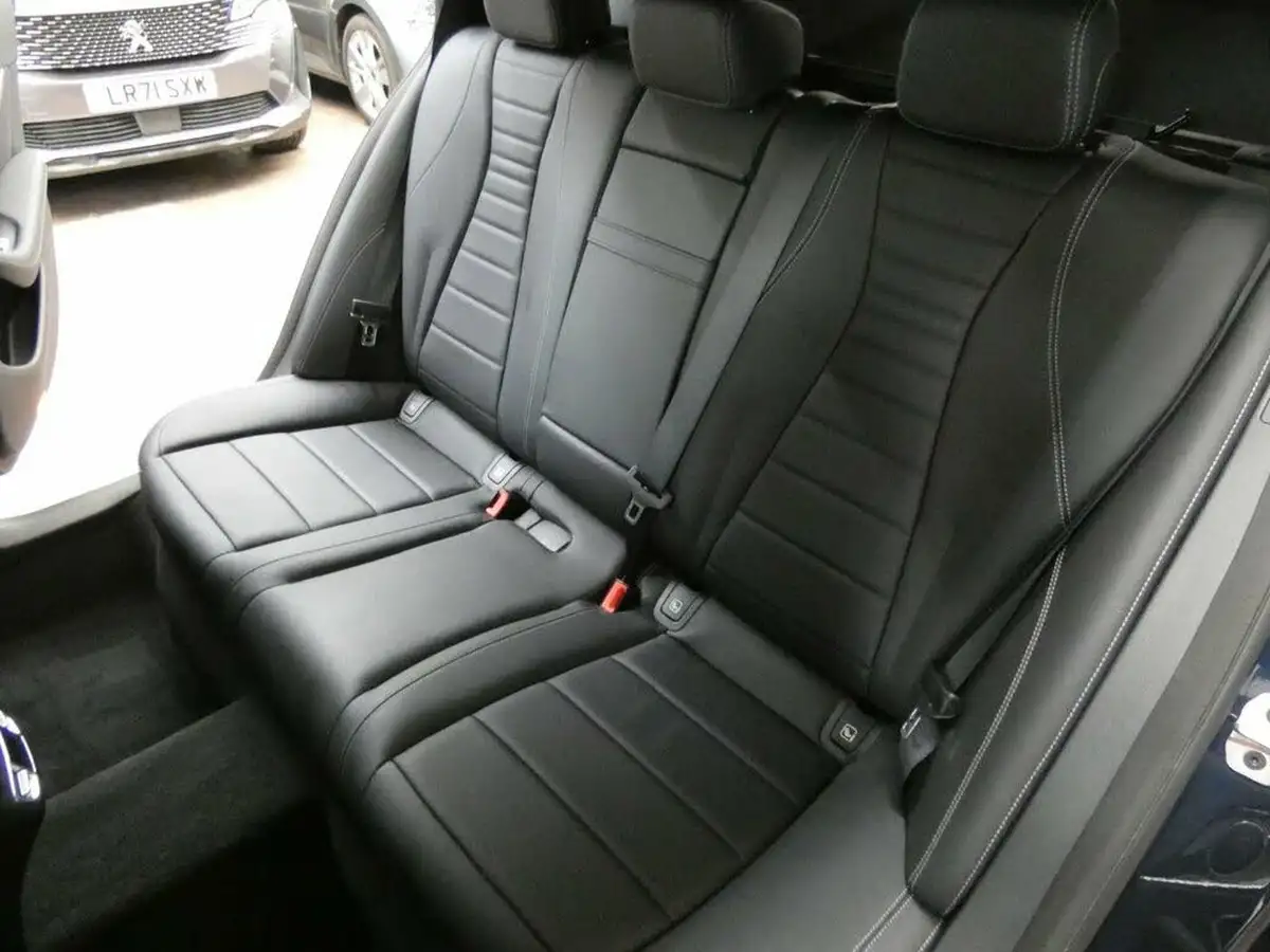 2021-mercedes-benz-e-class-big-72