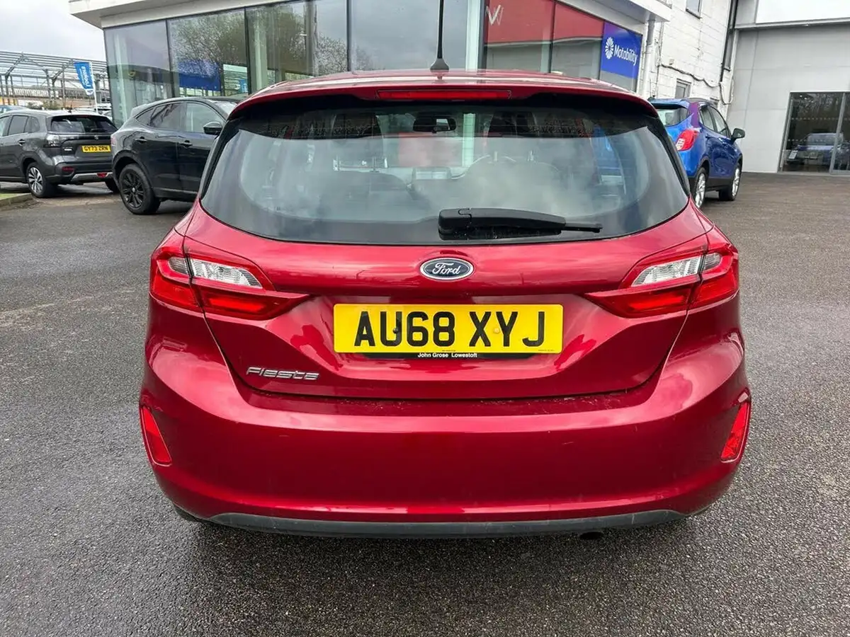 2018-ford-fiesta-11-ti-vct-zetec-5d-big-5