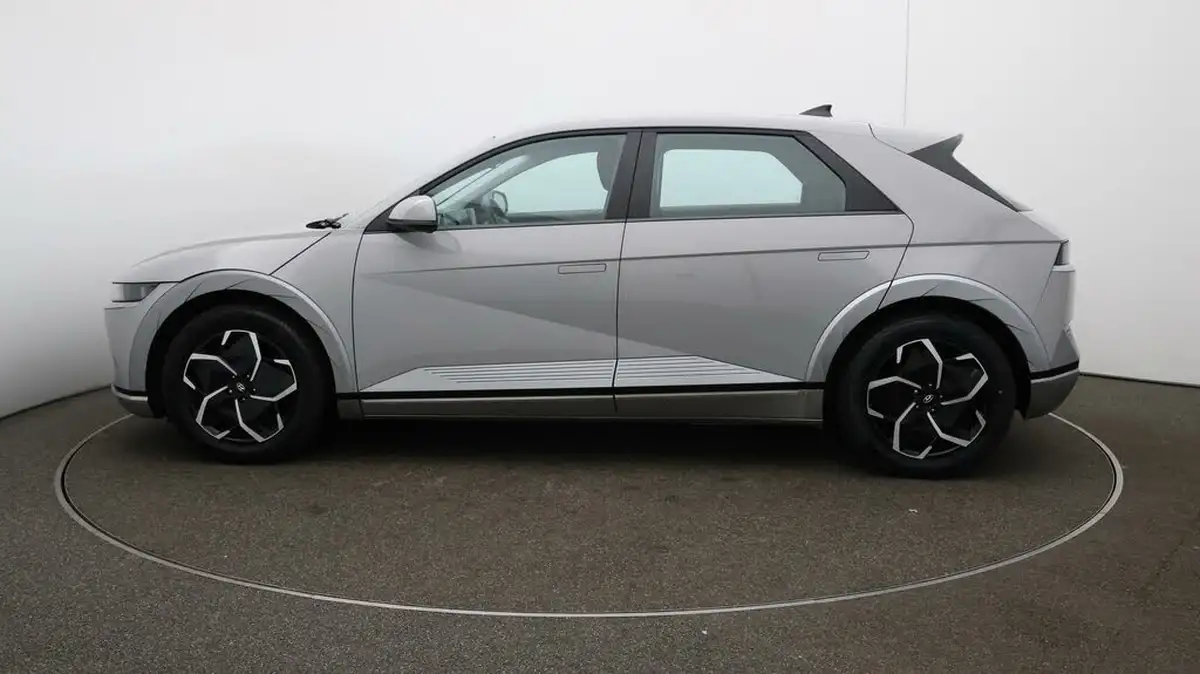 2022-hyundai-ioniq-5-e-premium-217ps-73kwh-rwd-big-62