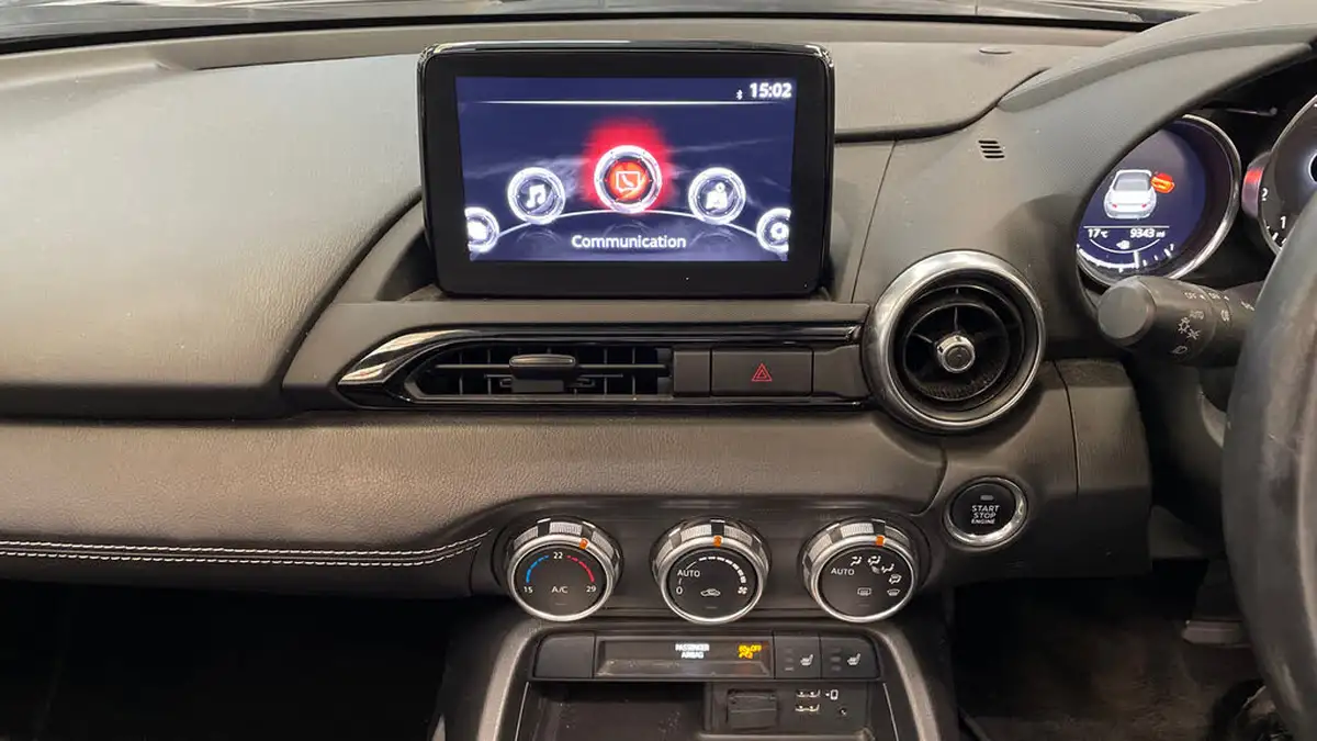 2023-mazda-mx-5-20-exclusive-line-roadster-big-11