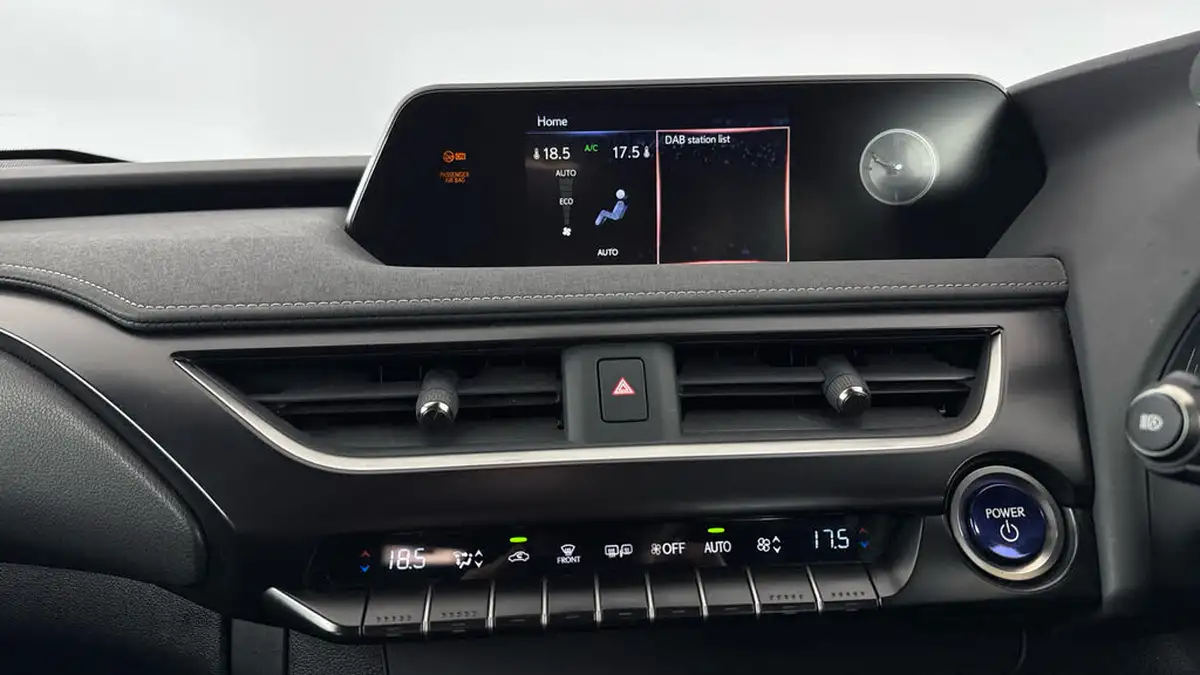 2022-lexus-ux-300e-e-ux-201bhp-big-11