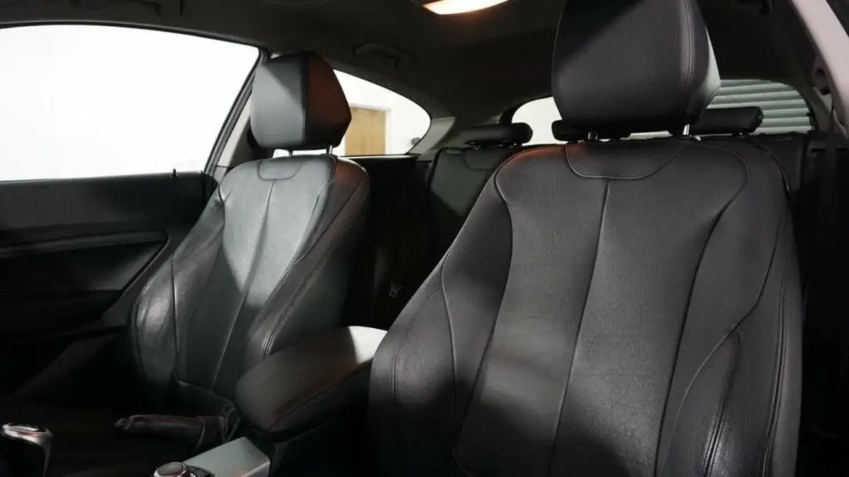 2016-bmw-1-series-15td-116d-se-3d-big-11
