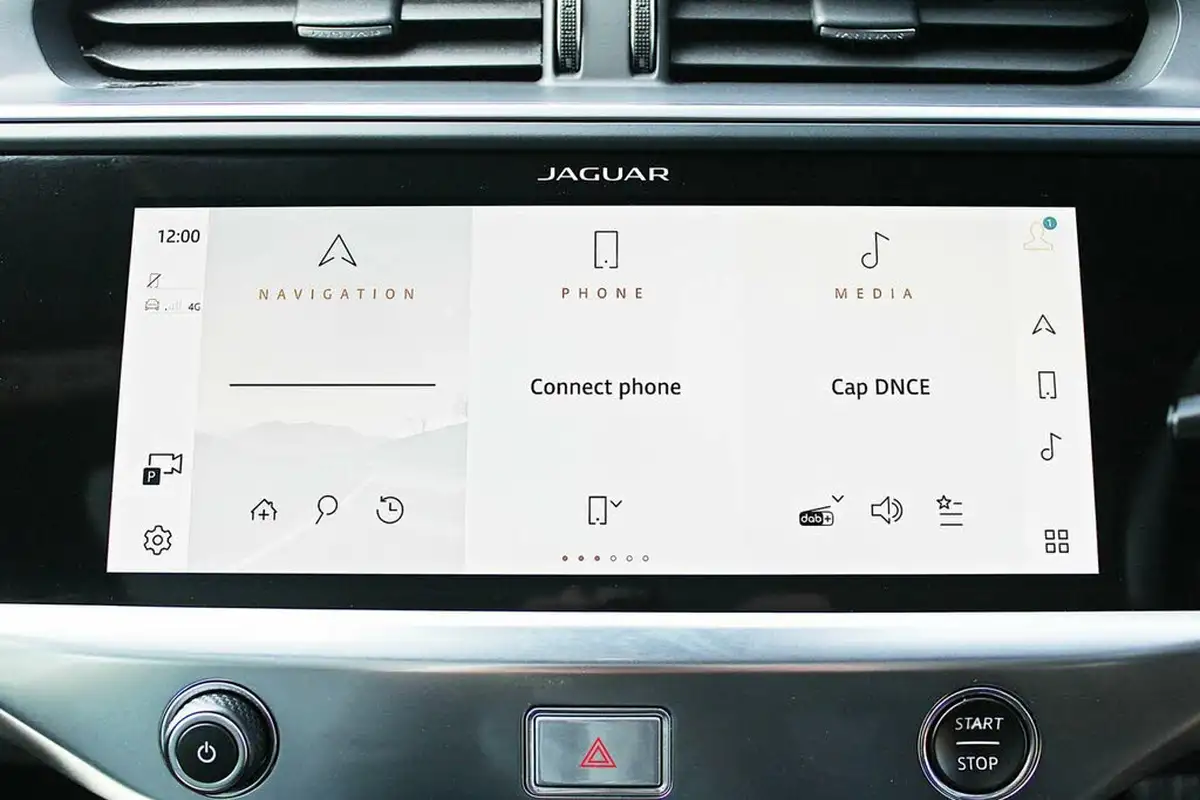 2021-jaguar-i-pace-ev400-black-big-21