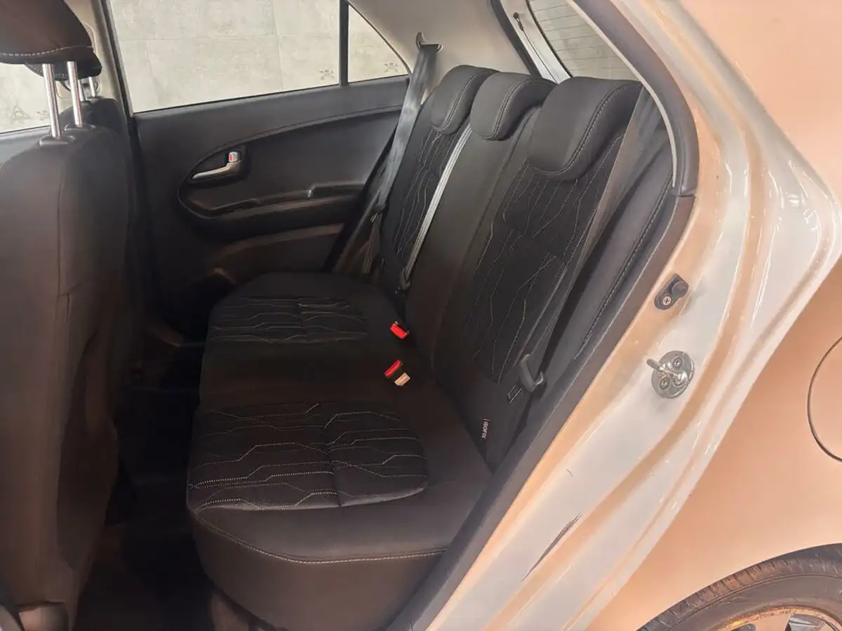 2017-kia-picanto-10-se-big-19