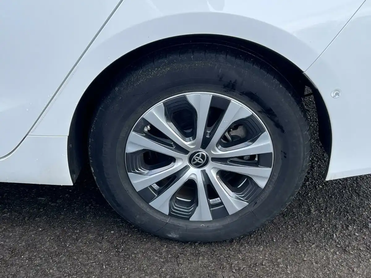 2020-toyota-prius-18-vvt-i-business-edition-plus-cvt-big-29