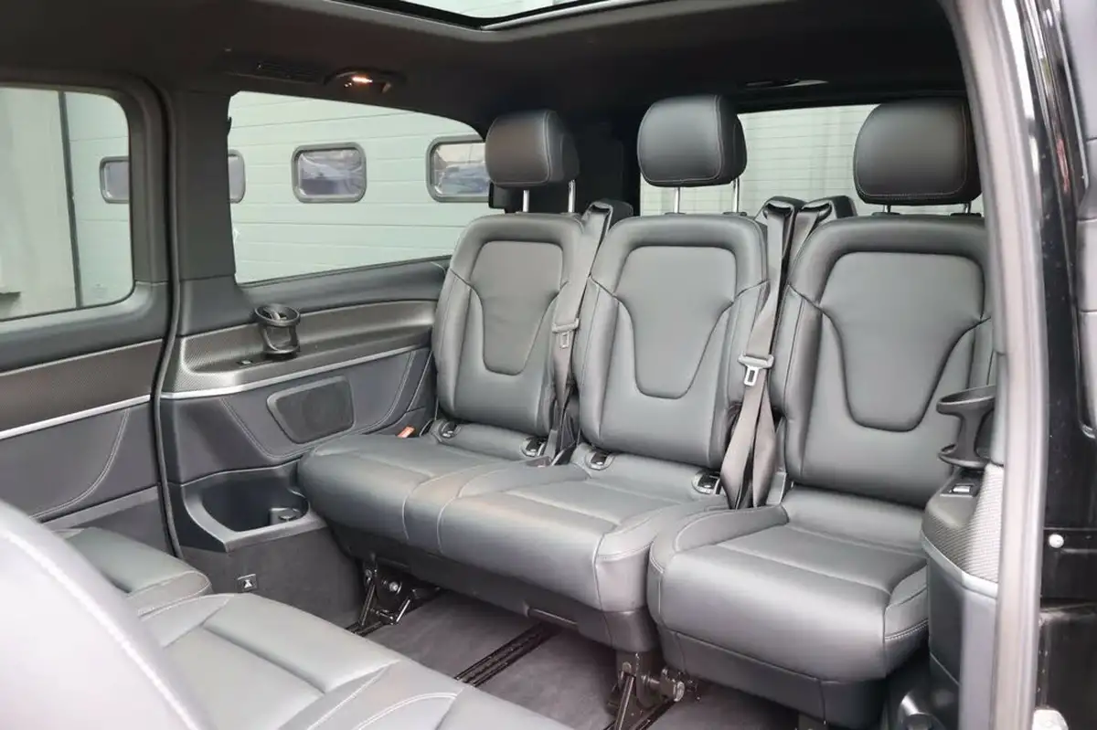 2023-mercedes-benz-v-class-20d-v220d-amg-line-long-big-23