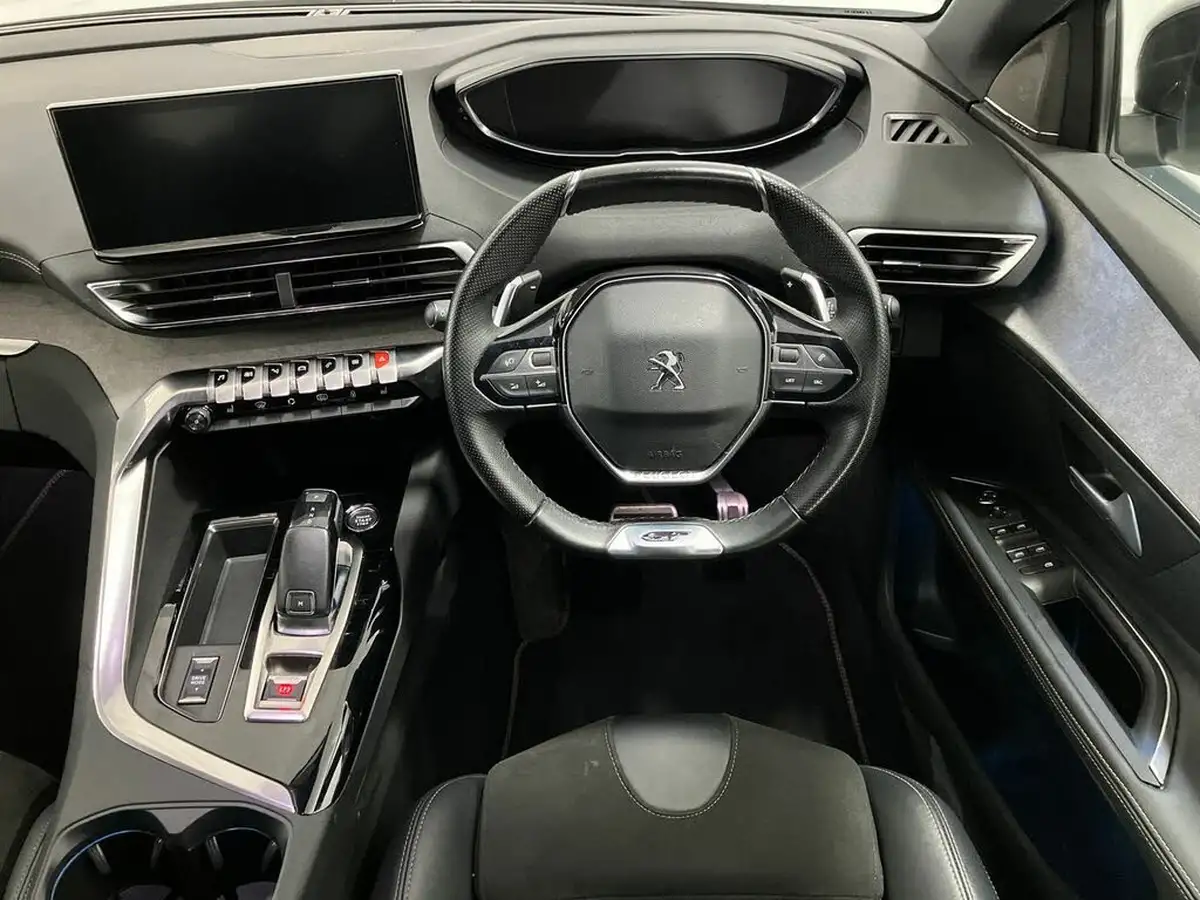 2022-peugeot-5008-suv-12-puretech-gt-premium-big-14