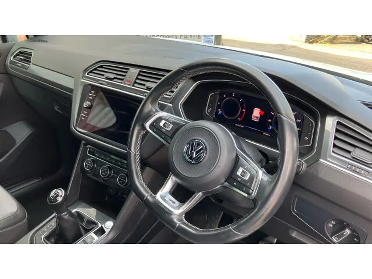 2019-volkswagen-tiguan-20tdi-r-line-tech-150ps-big-10