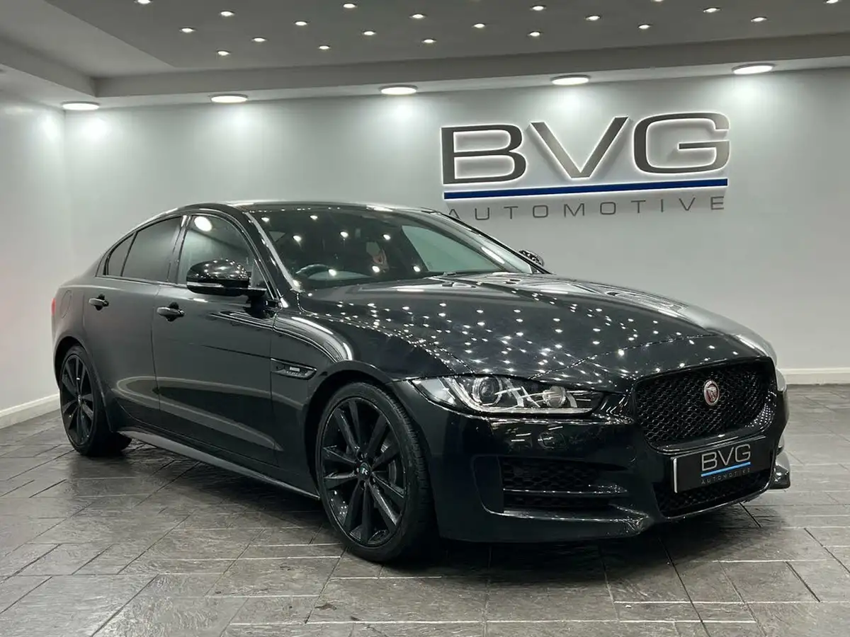 2015-jaguar-xe-20td-r-sport-180ps-big-1