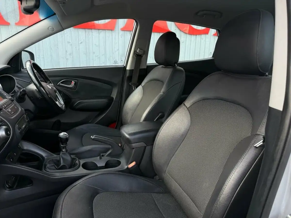 2015-hyundai-ix35-17crdi-se-big-33