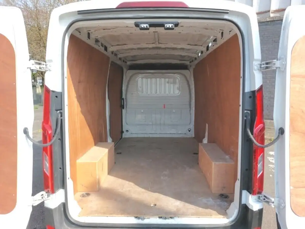 2022-maxus-deliver-9-big-7