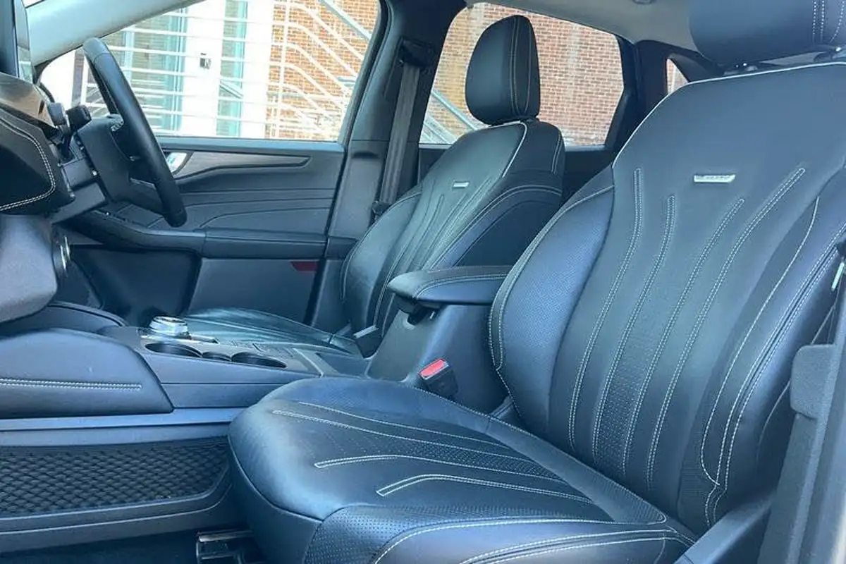 2022-ford-kuga-25t-vignale-190ps-fhev-big-18