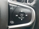 2019-volvo-v60-small-12