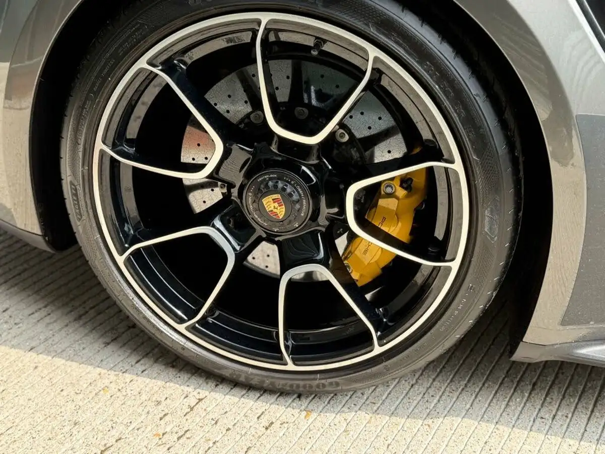 2021-porsche-911-38-turbo-s-coupe-big-8