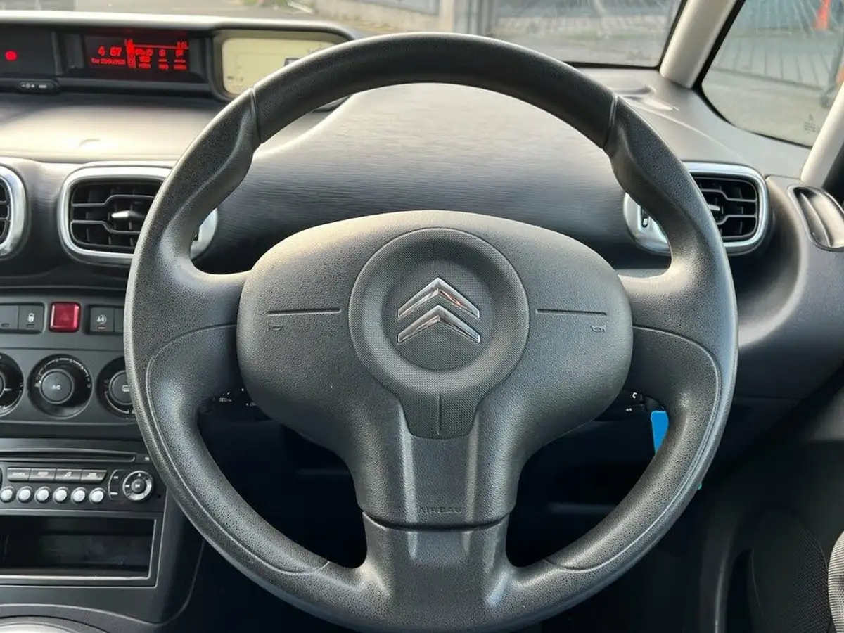 2012-citroen-c3-picasso-16hdi-vtr-big-8