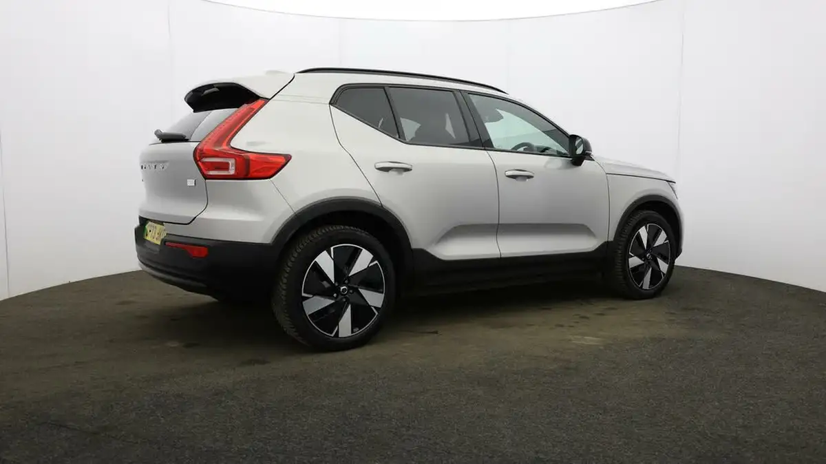 2023-volvo-xc40-e-twin-recharge-plus-big-52