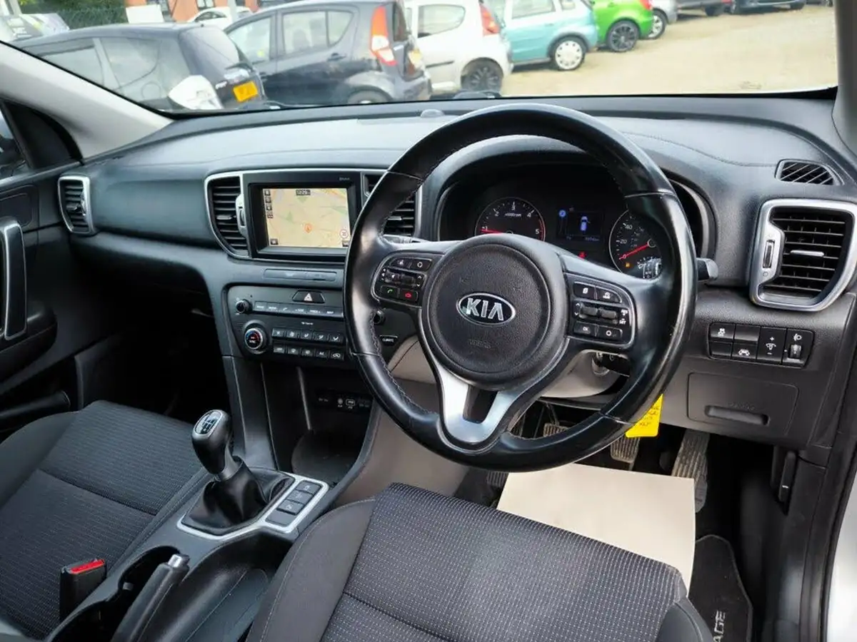 2017-kia-sportage-17crdi-2-114bhp-big-11