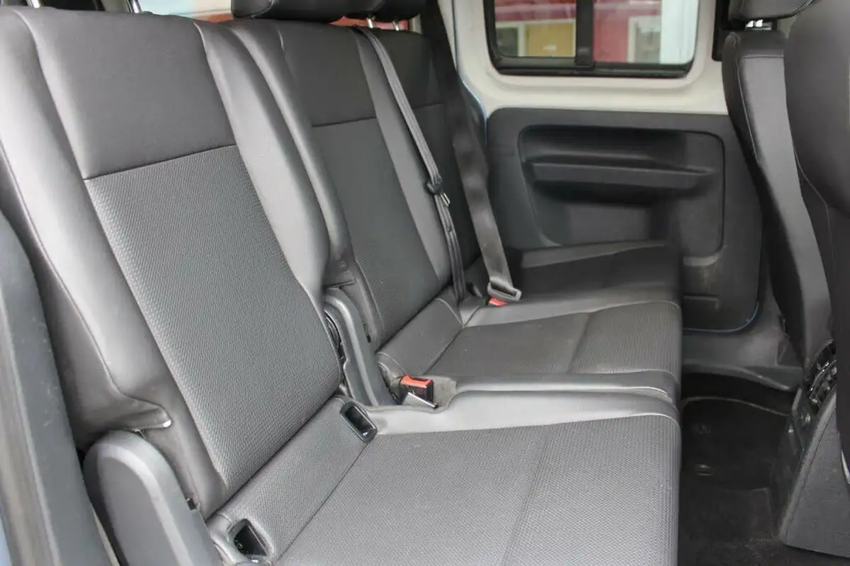 2020-volkswagen-caddy-maxi-life-20tdi-c20-102ps-big-15