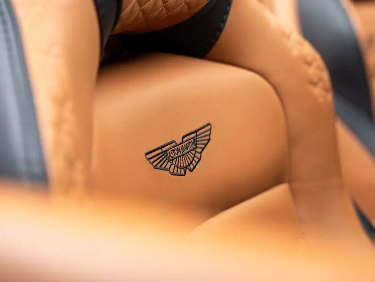 2022-aston-martin-dbs-52-v12-superleggera-volante-big-19