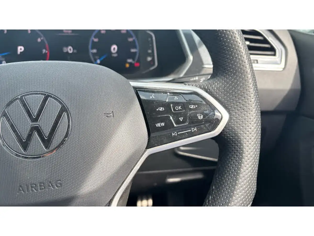 2023-volkswagen-tiguan-15-tsi-r-line-edition-big-17