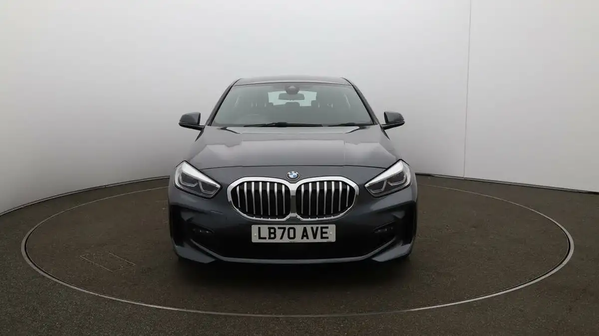 2020-bmw-1-series-20td-118d-m-sport-big-33