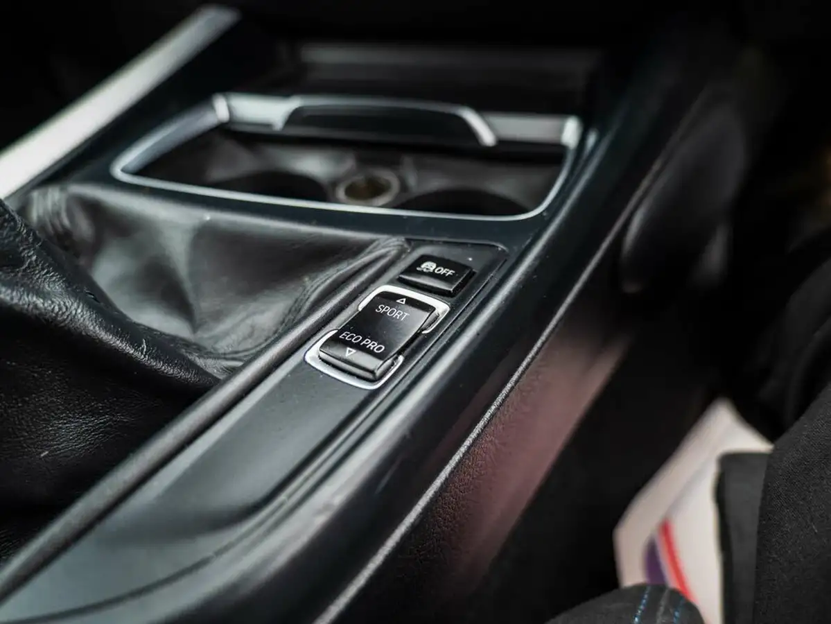 2017-bmw-1-series-15-118i-m-sport-shadow-edition-5d-big-31