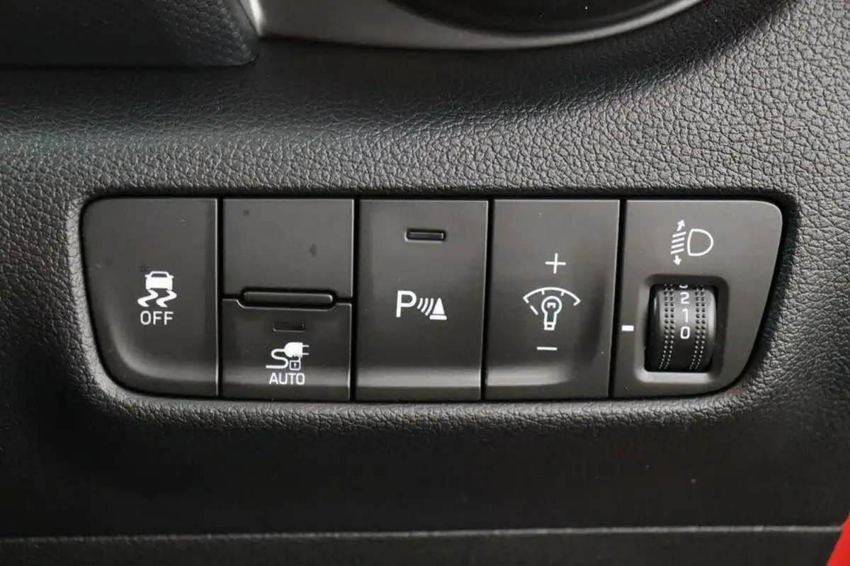 2021-hyundai-kona-e-premium-136ps-39kwh-105kw-obc-big-33