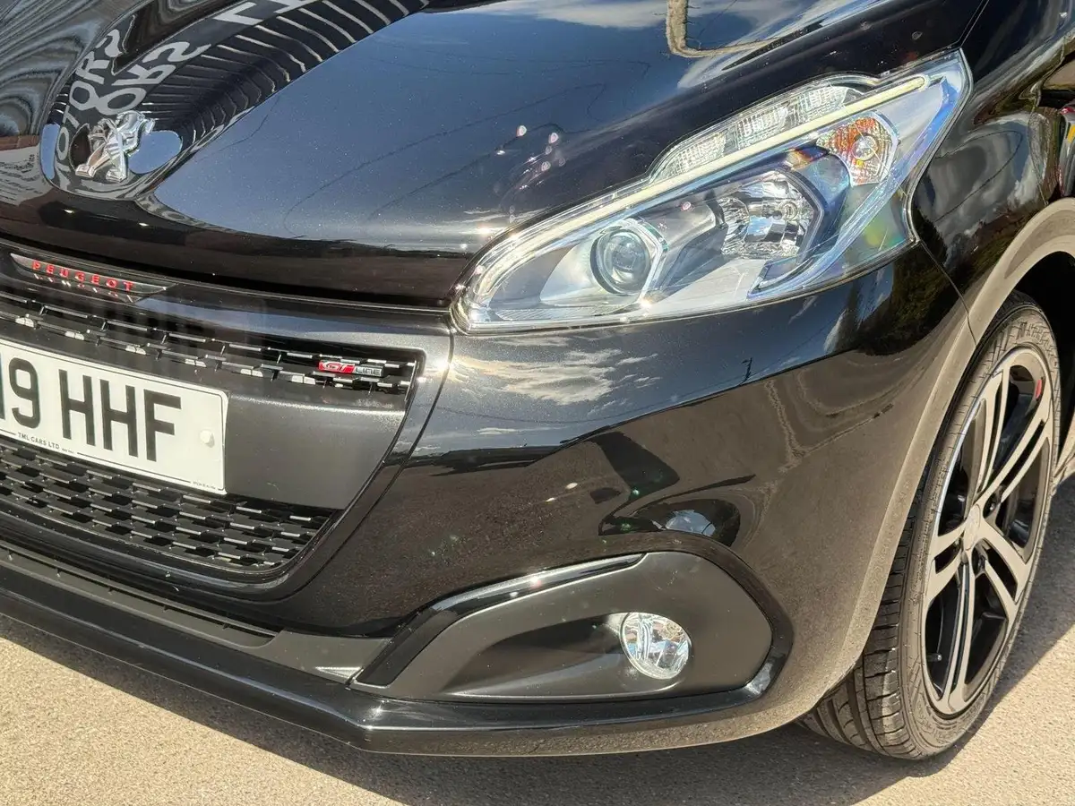 2019-peugeot-208-12-puretech-gt-line-110bhp-big-49