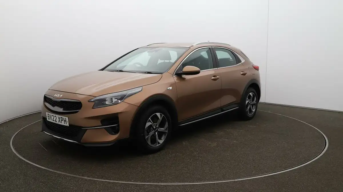 2022-kia-xceed-10-t-gdi-2-big-3