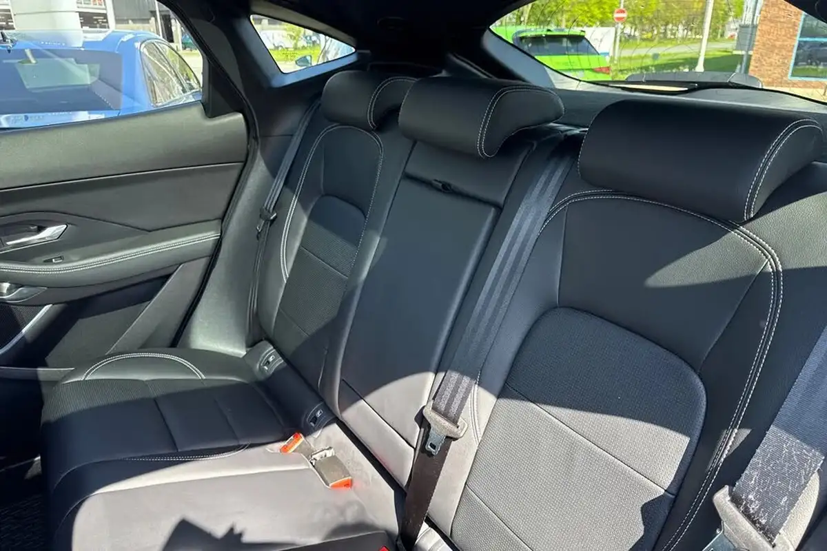 2024-jaguar-e-pace-20-d200-r-dynamic-se-black-big-17
