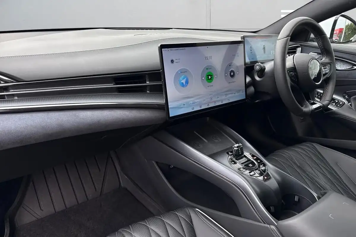 2025-byd-seal-e-design-big-7