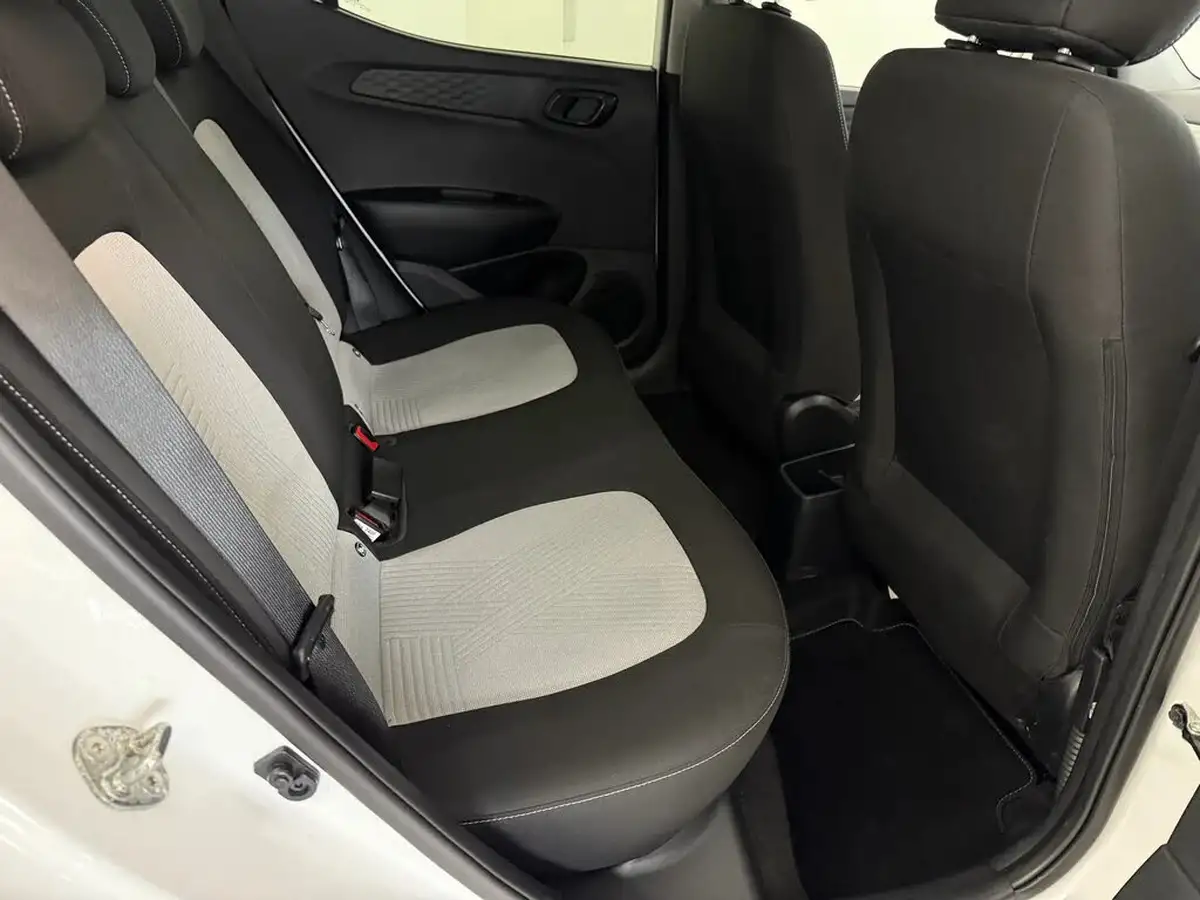 2020-hyundai-i10-12-premium-84ps-1197cc-big-32