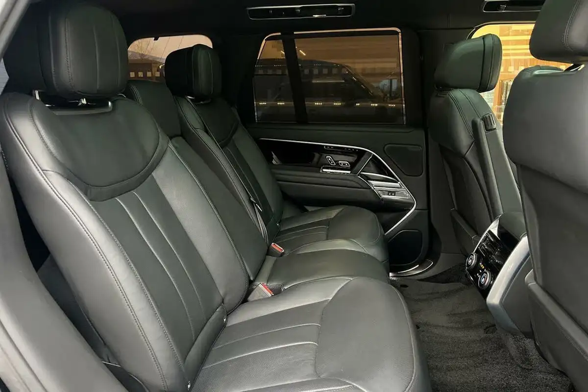 2023-land-rover-range-rover-30-p400-autobiography-big-34