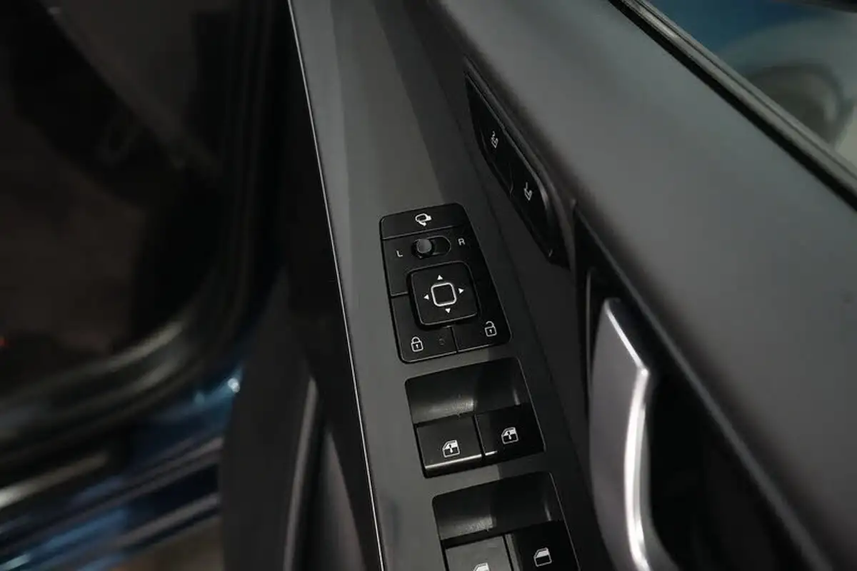 2023-kia-niro-ev-e-4-big-26